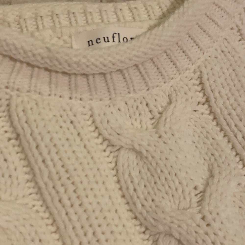 Neuflora Richmond Sweater - Picture 3 of 3